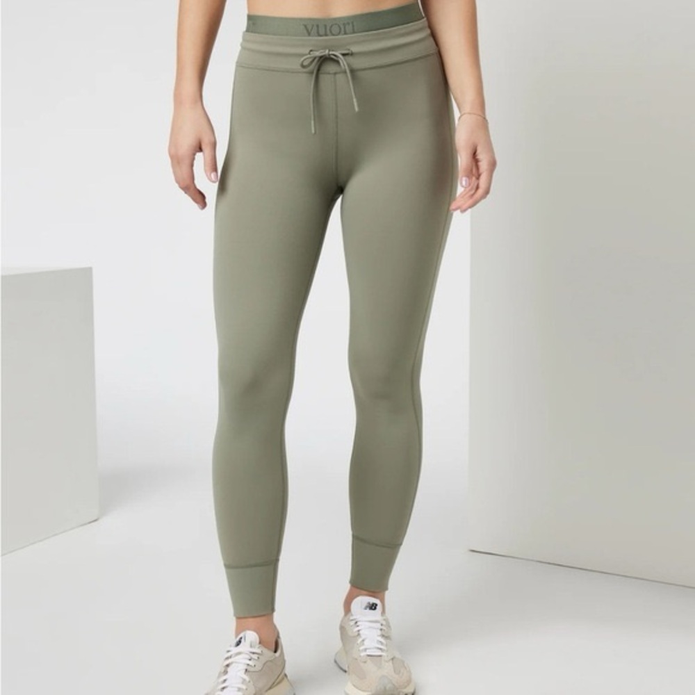 Vuori Olive Green Drawstring Nylon joggers